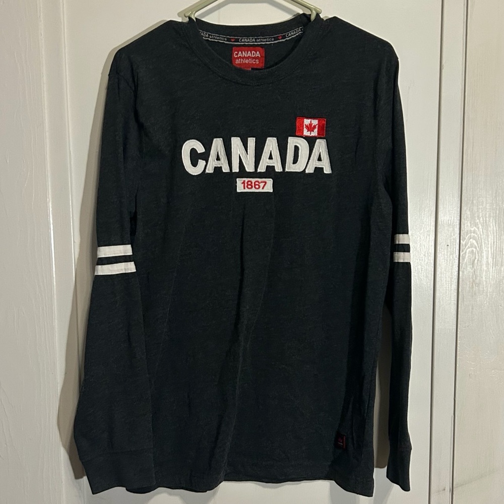 Canada Embroidered Gray Long Sleeve Shirt Men’s Size Large